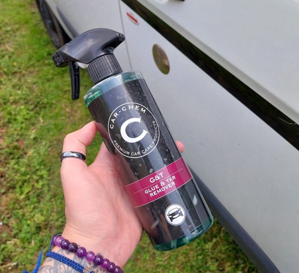 A picture of a bottle of Car-Chem G&T Glue and Tar Remover